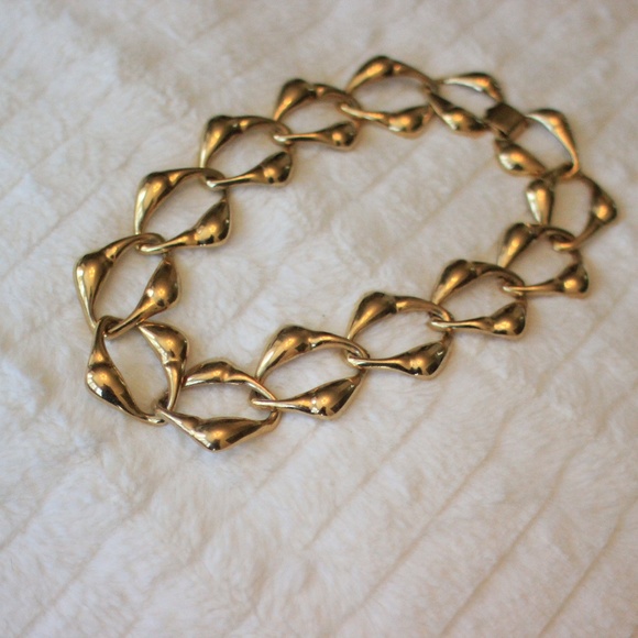 Gold Colored Linked Necklace - Picture 1 of 3